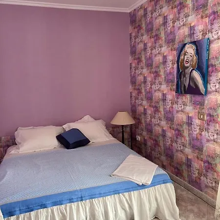 Apartment Casa Kamalei, Tra Plebiscito E Lungomare Naples